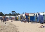 Ấn tượng 82 ô nhà rực rỡ màu sắc cầu vồng bên bờ biển Australia