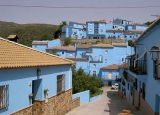 Tây Ban Nha: thị trấn xanh da trời tái hiện bộ phim Xì-trum