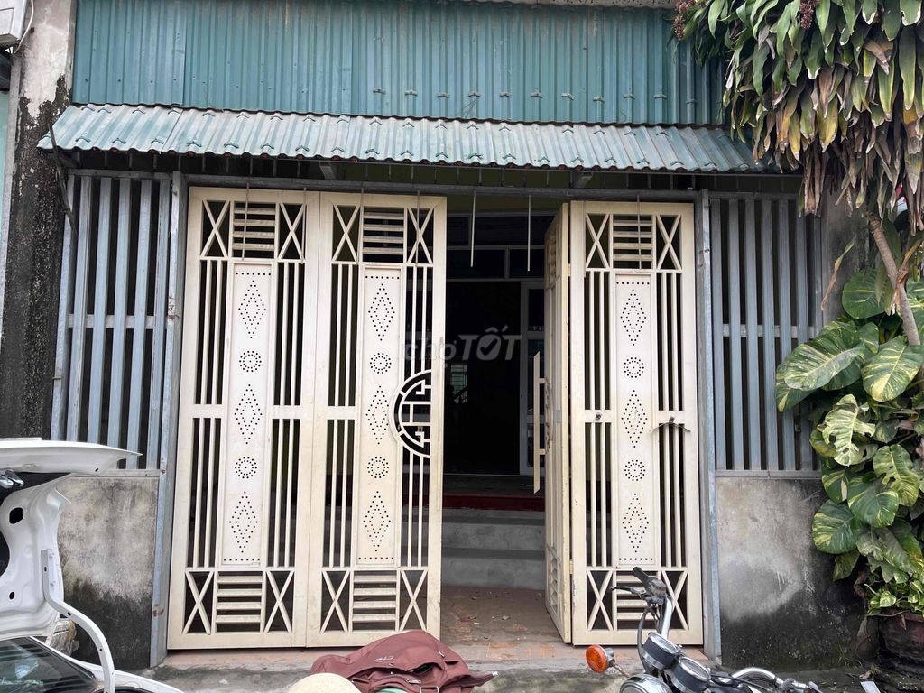 Chính chủ cần bán nhà 2 tầng Thị trấn Cầu Giát, Huyện Quỳnh Lưu, Nghệ An - Ảnh 1
