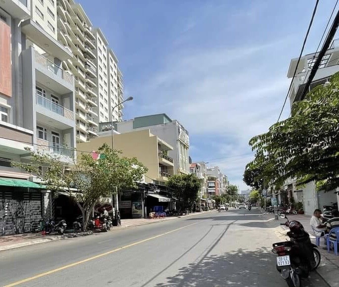 Nhà phố 4 tầng đẹp HXT Phan Văn Trị, 90m2, ngang 4.5m, gần chợ, chỉ 8.7 tỷ. - Ảnh 2