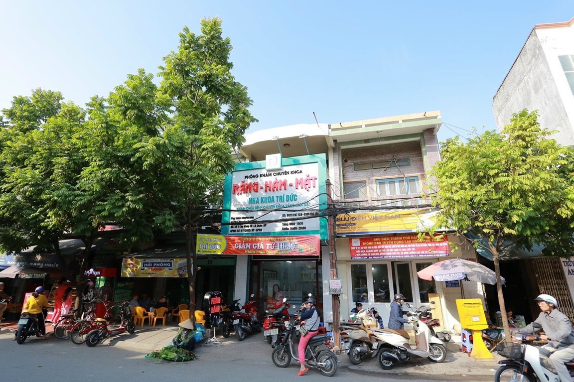 Cho thuê tầng 1 nhà mặt phố Chợ Hàng (đúng ngã 3 Bốt Tròn) vị trí trung tâm quận Lê Chân - Ảnh 1