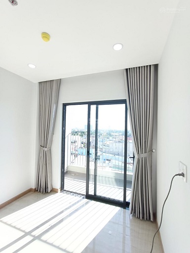 Cần bán gấp căn 2PN + 2WC, 51.3m2 Bcons Green View. Giá 1tỷ650 (bao hết phí) hiện tại đang cho thuê - Ảnh chính