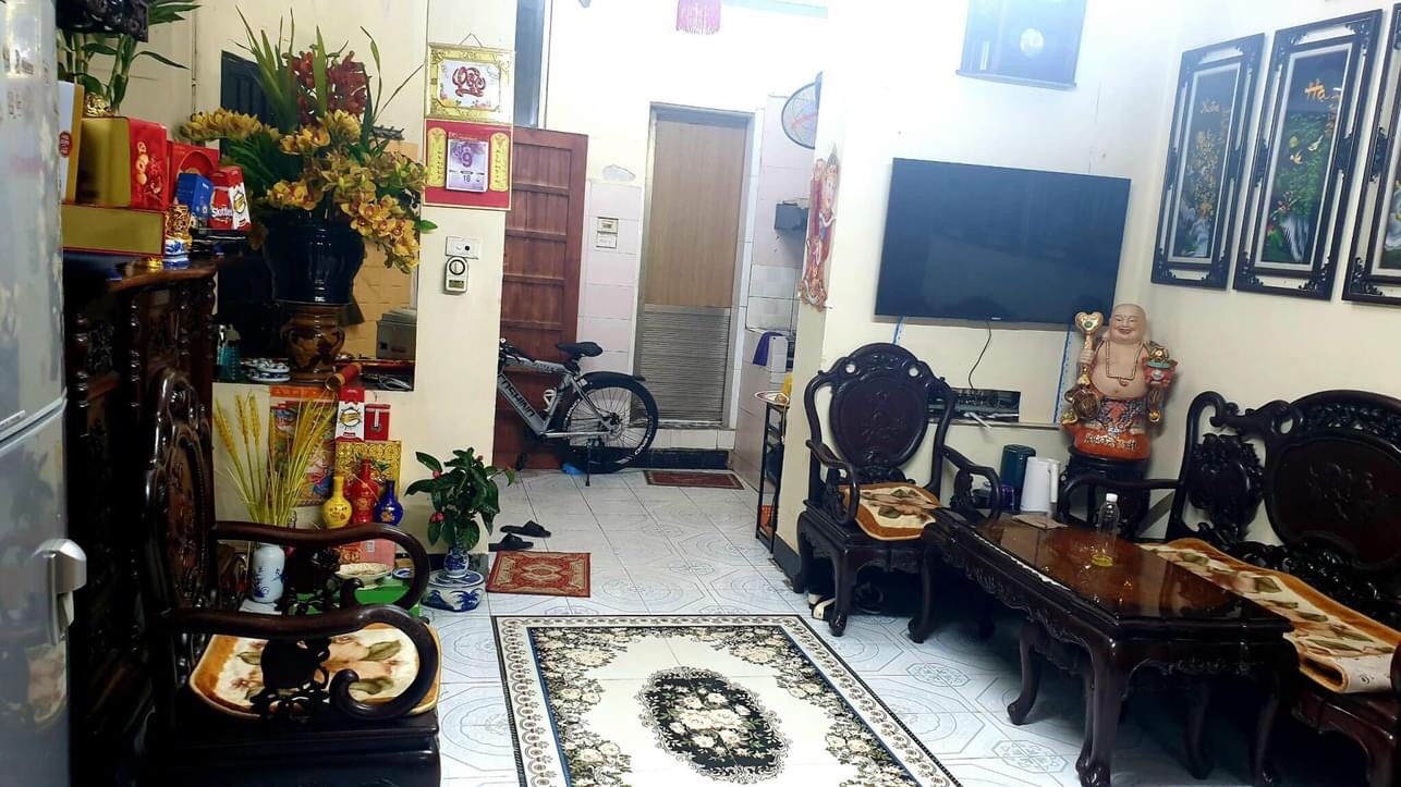Chính chủ cho thuê nhà trong ngõ Phố Hàng Giấy, Phường Đồng Xuân, Quận Hoàn Kiếm, Hà Nội - Ảnh chính