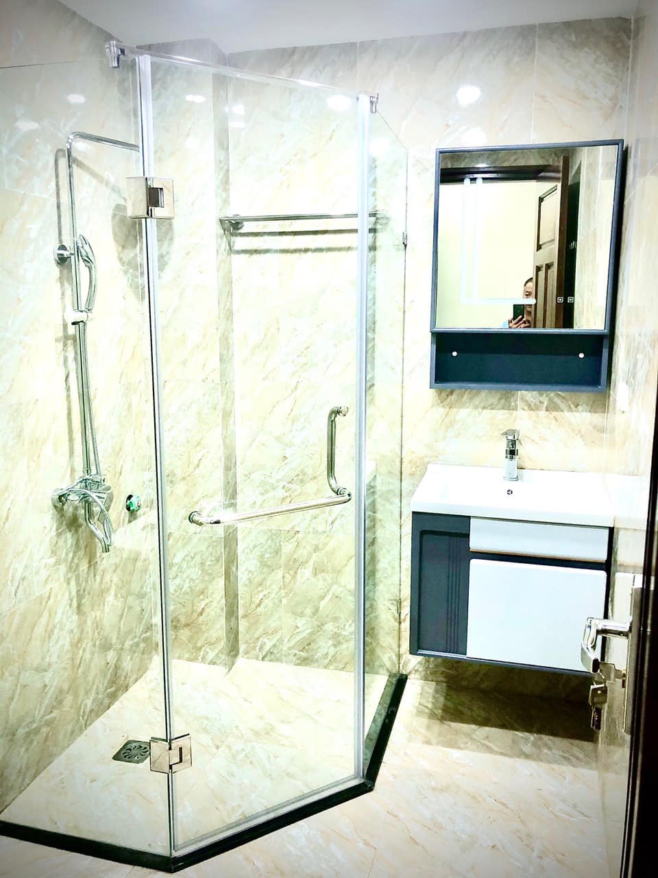 Bán nhà PL mới xây 38m2 6 tầng thang máy phố Hoàng Văn Thái giá 8,6 tỷ. LH 0869381258 - Ảnh 5