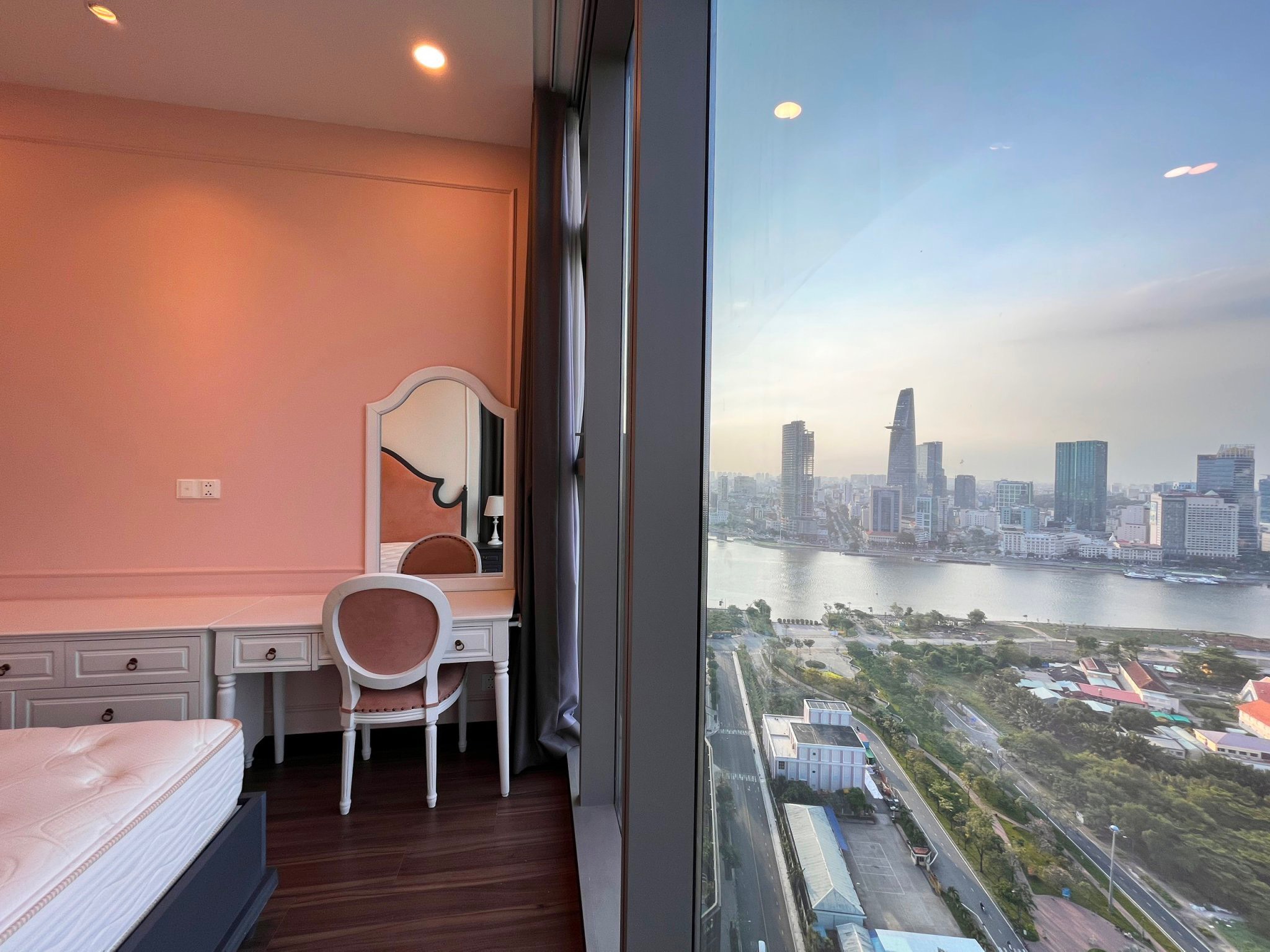 Cho thuê căn hộ hạng sang EMPIRE City Thủ Thiêm-2PN-giá 30tr, View sông SG mát mẻ trong lành - Ảnh 3