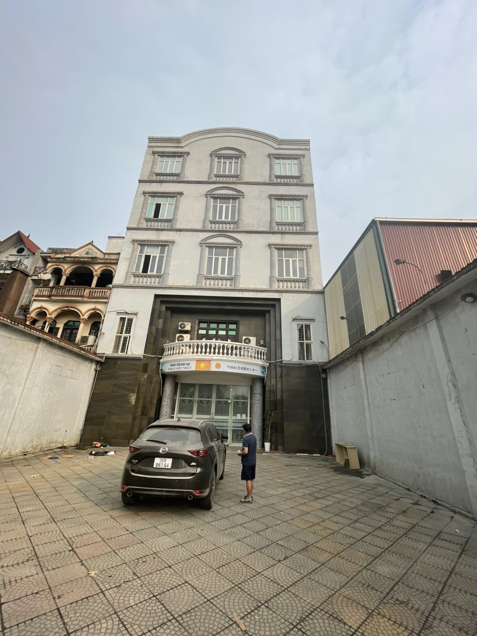 Cho thuê Tòa nhà trên phố Biên Giang - Hà Đông, diện tích 378m2 x 5T uy nghi và tráng lệ - Ảnh chính