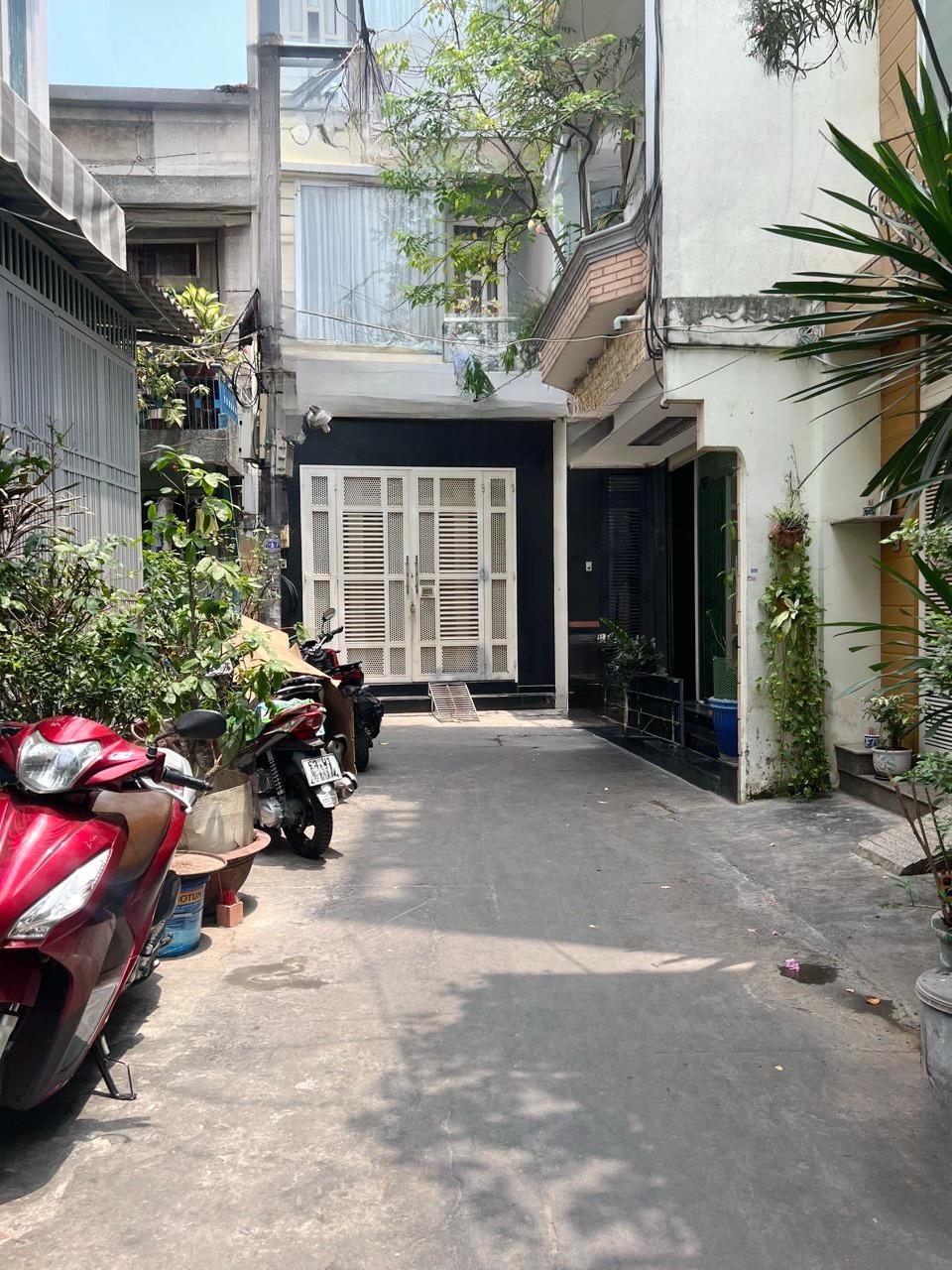 Nhà mới 5 tầng hẻm thông đường Nguyễn Tri Phương P9Q10 - Ảnh 1