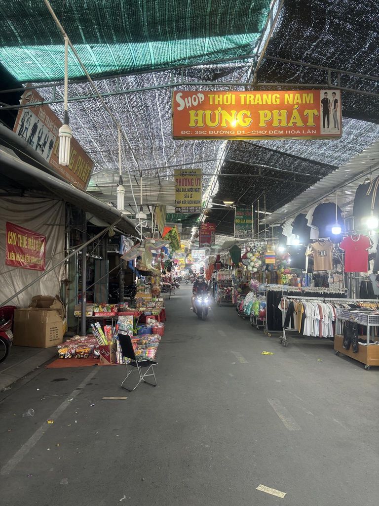 Cho thuê mặt bằng buôn bán trong chợ đêm Hoà Lân - TP Thuận An. - Ảnh 2