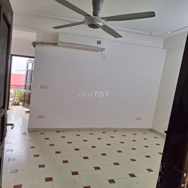 Chính chủ cho thuê căn hộ CCMN ngõ 148 Phùng Khoang, 35 m2; chỉ 3,7 tr/tháng - Ảnh chính