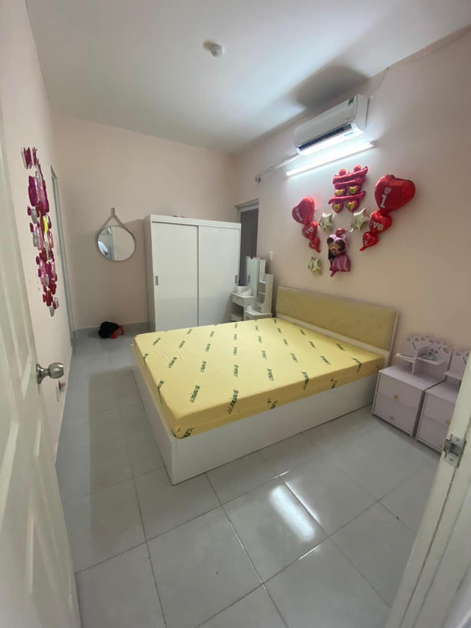 Cho thuê căn hộ 3PN giá rẻ tại Bình Tân. DT 70m2 full nội thất thuộc chung cư 35 Hồ Học Lãm - Ảnh 1