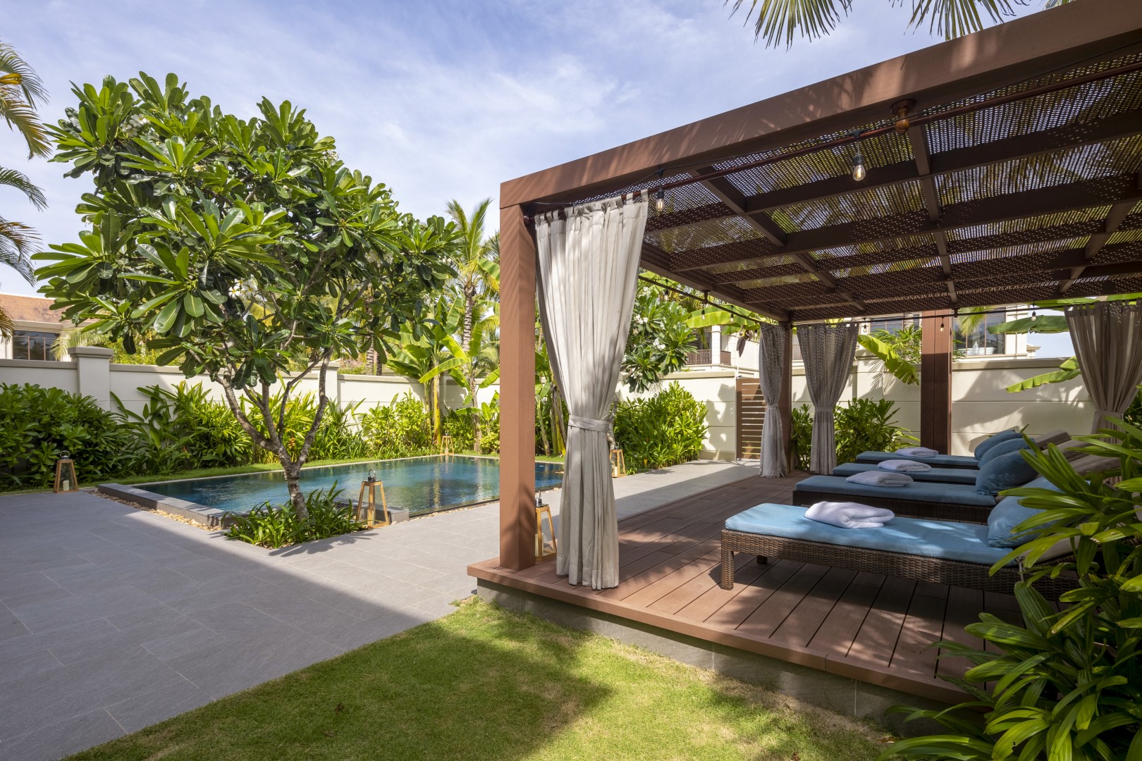 Bán biệt thự biển mới nhất Đà Nẵng 2PN Fusion Resort&Villas 490 sở hữu lâu dài - Ảnh 2