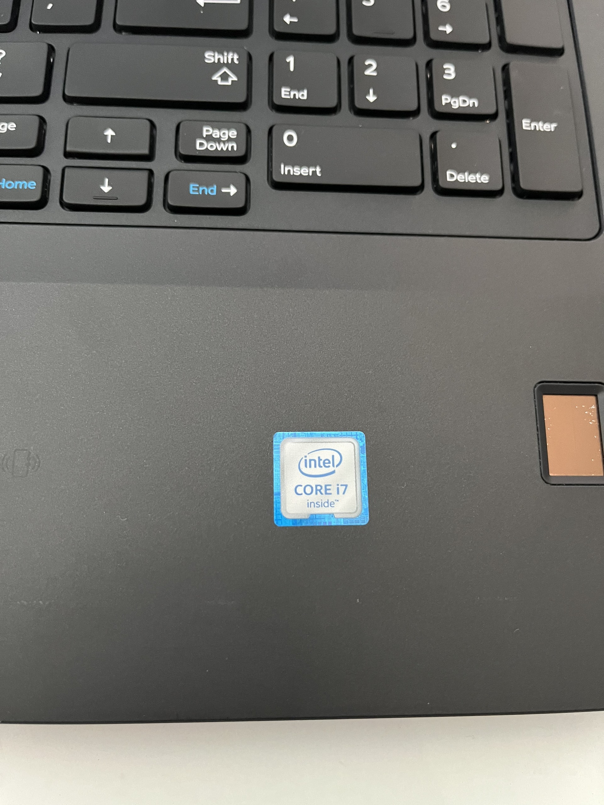 Laptop Dell 5570 i7 7600 - Hiệu suất Ưu Việt, Giá Rẻ Tại Bình Dương  Lê Nguyễn Telecom - Ảnh 1