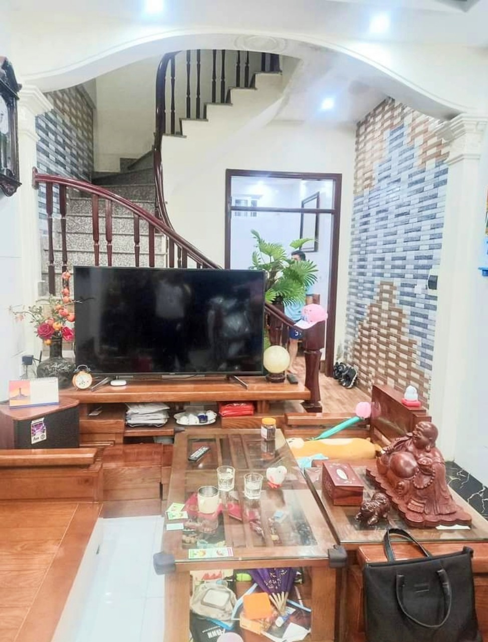 Cho thuê nhà Nguyễn Thị Định Cầu Giấy 50m*5T giá 25tr, ngõ ô tô tránh - Ảnh chính