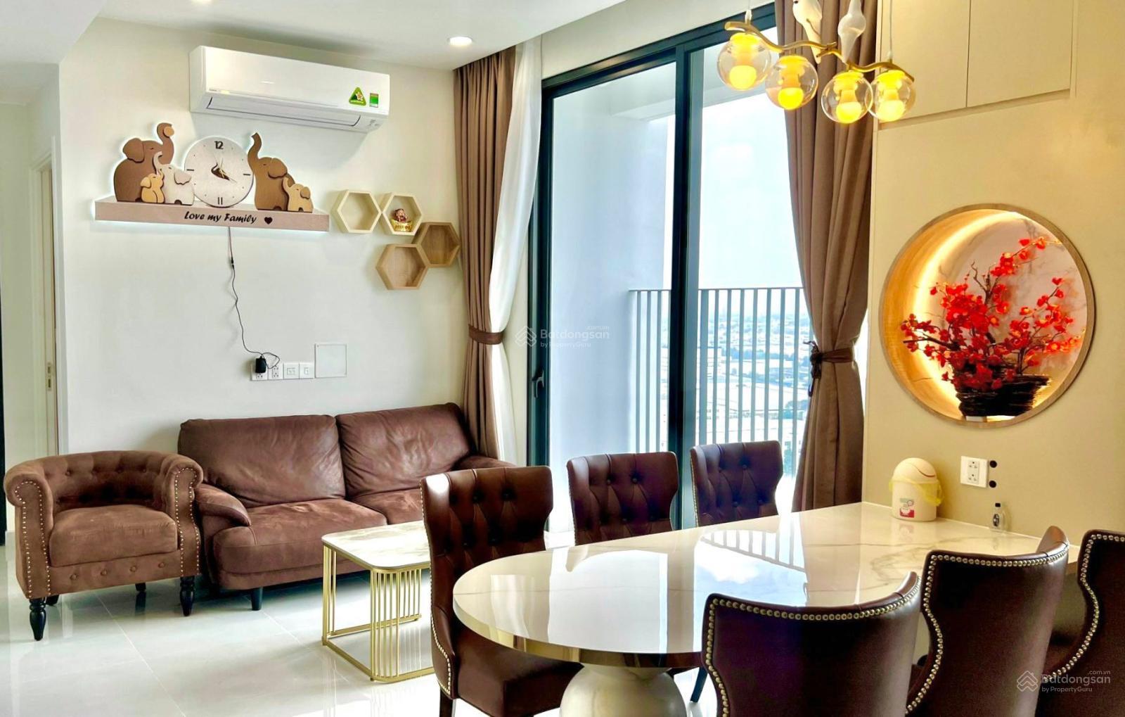Chính chủ gửi bán gấp lỗ 700tr căn hộ 2 phòng ngủ 72m2 tại chung cư Emerald Golf View Thuận An - Ảnh chính