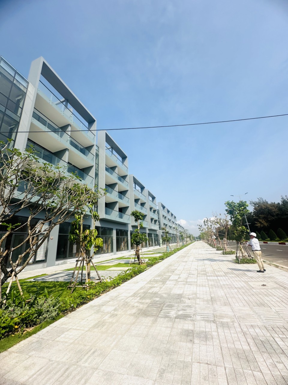 Nhà phố giáp biển duy nhất tại Phú Yên, gần tháp Nghinh Phong, XD 3 - 6 tầng, DT 6x21,5m, sổ riêng - Ảnh 3
