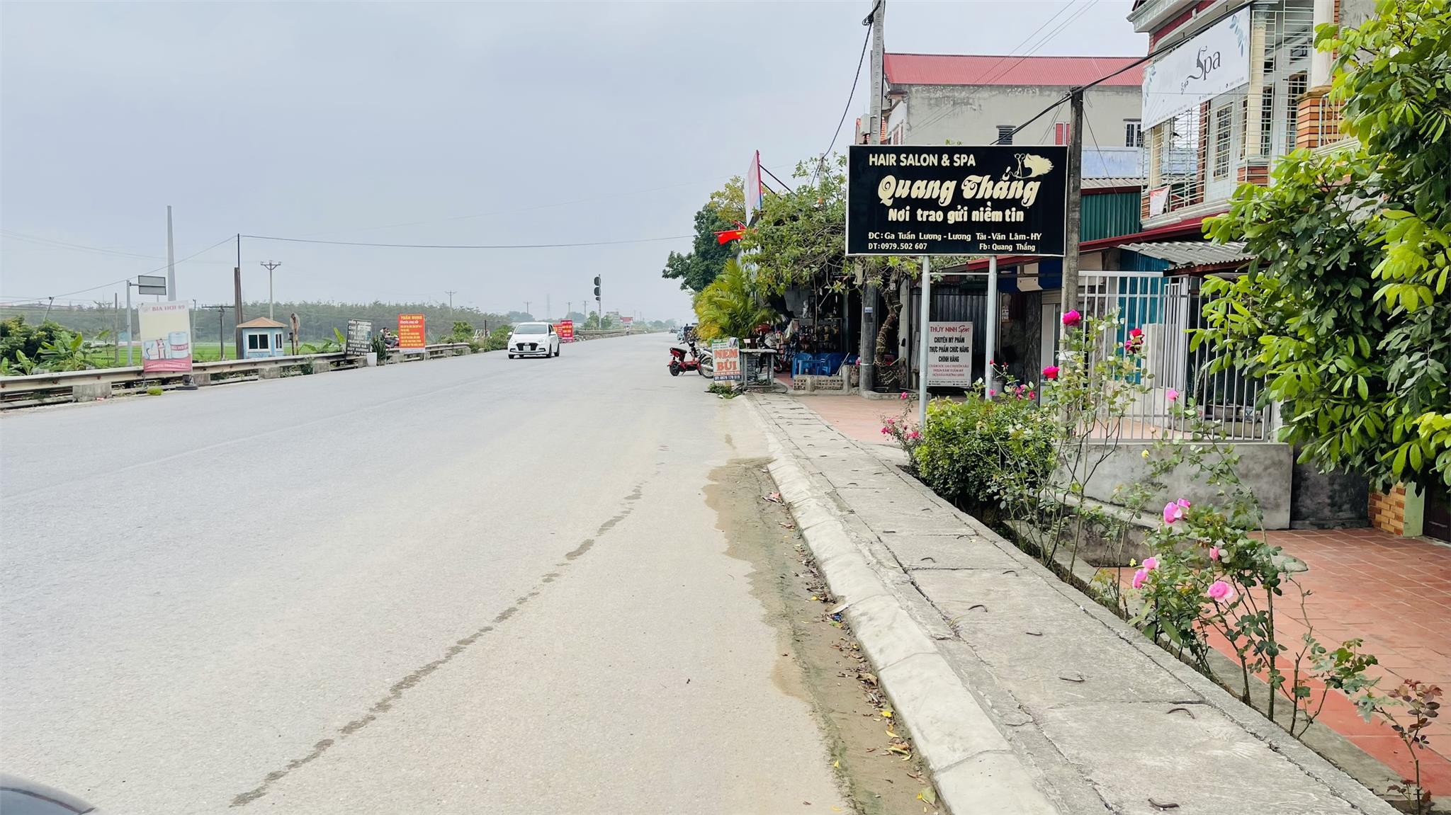 Cần bán 100m đất mặt đường tỉnh 385, trung tâm xã Lương Tài, Văn Lâm, Kinh doanh buôn bán tốt - Ảnh chính