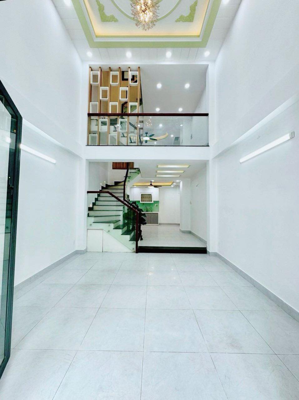Nhà mới full nội thất 40m2-5tang hxh gần Thống Nhất giao Phạm Văn Chiêu - Giáp Q12 - 5 tỷ nhỉnh - Ảnh 1