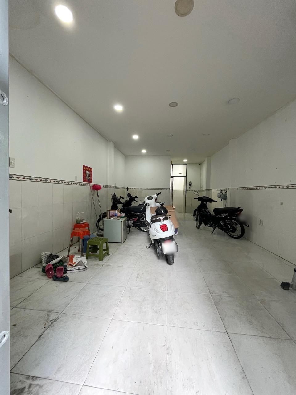 Nhà mới 5 tầng (có 12 phòng cho thuê) 2 mặt hẻm HXH đường Nguyễn Tiểu La P5Q10 - Ảnh 2