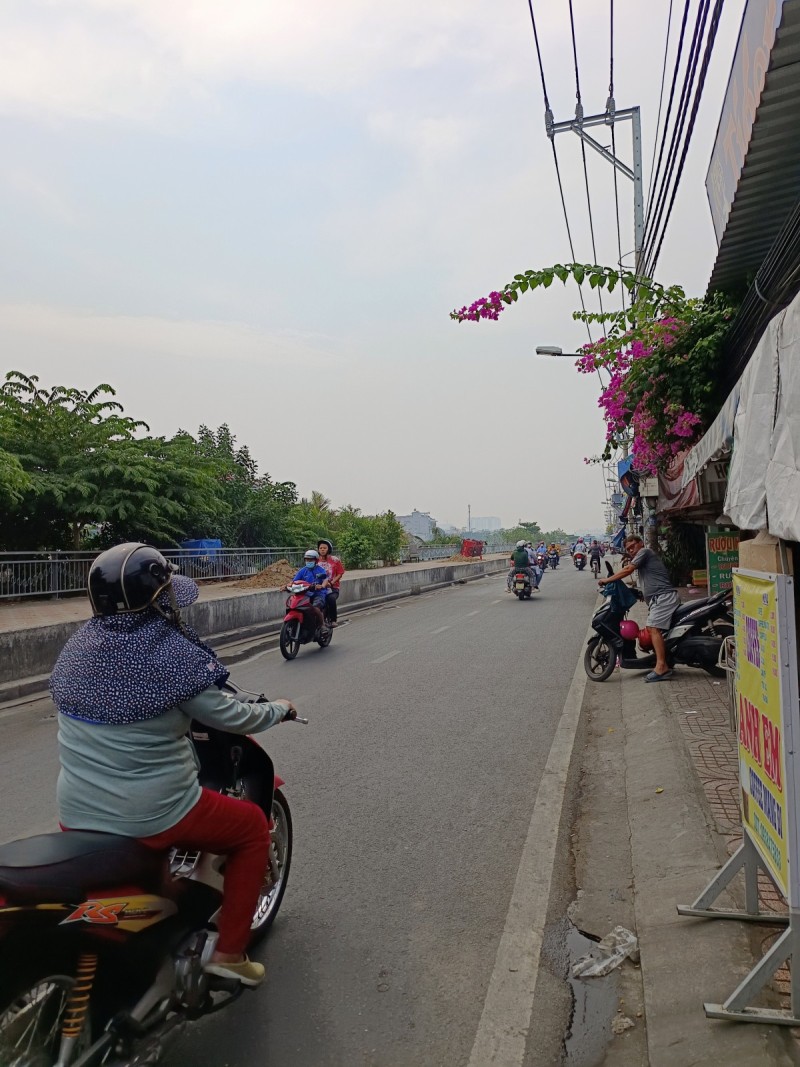 Bán nhà hẻm ô tô 1 sẹc gần mặt tiền Phú Định 4pn sổ vuông  nhà trống vào ở ngay p16 quận 8 - Ảnh 3
