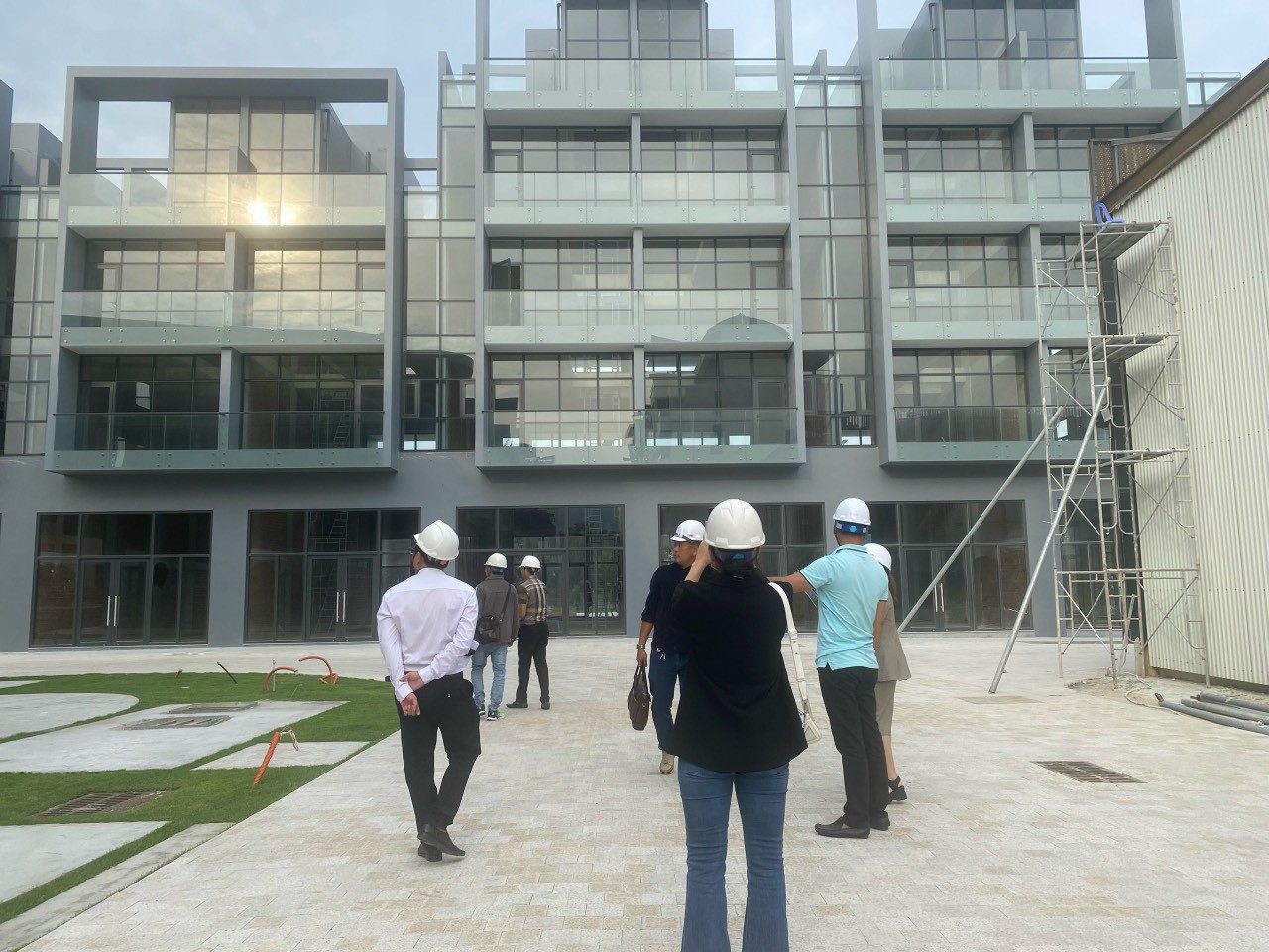 Bán căn nhà dự án L'Aurora Phú Yên, giá 8 tỷ - Ảnh chính