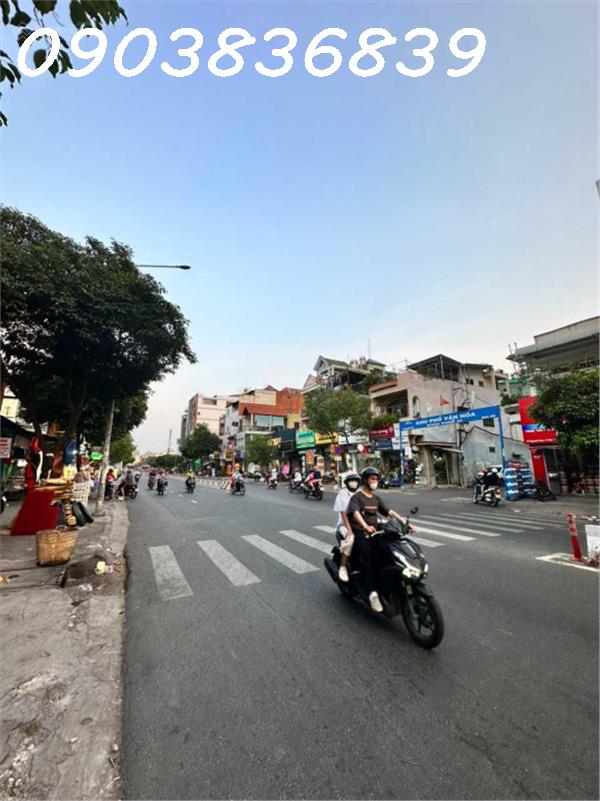 Bán nhà MTKD đường Nguyễn Sơn - DT: 22x33m - cấp 4 đang cho thuê - Giá: 79 tỷ TL - Ảnh 2