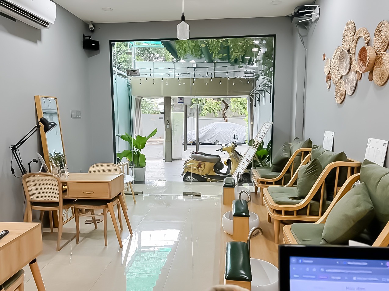 Cần sang nhượng salon nail, mi, gội tâm huyết tại Thủ Đức, TPHCM - Ảnh 1