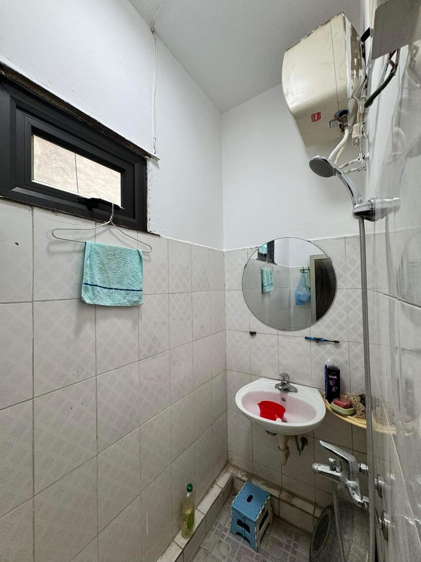 Chính chủ cần bán nhà 3 tầng 2 mặt ngõ thoáng, ngõ Giếng Mứt, Bạch Mai sổ đỏ đẹp giao dịch ngay - Ảnh 2