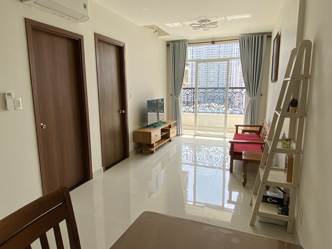 Bán rẻ căn hộ cao cấp Grand Riverside 50m2 full nội thất trung tâm Sài Gòn - Ảnh 3
