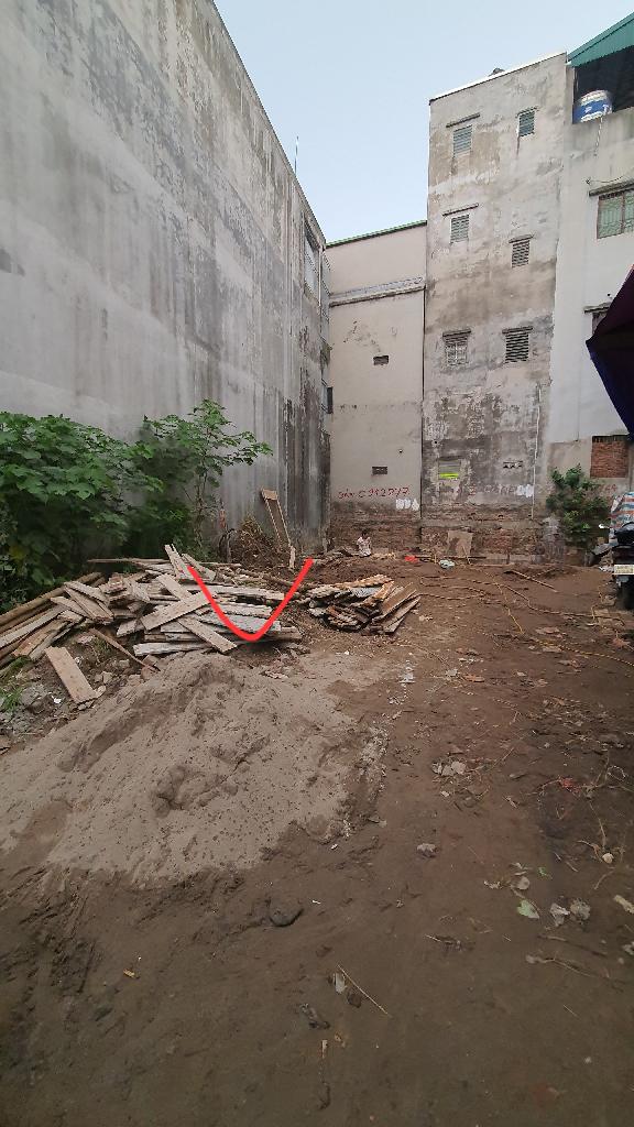 Bán đất ngõ nông ba gác tránh xe máy, vài bước ra phố, trung tâm, Sài Đồng, 30M, 2.6x tỷ - Ảnh chính