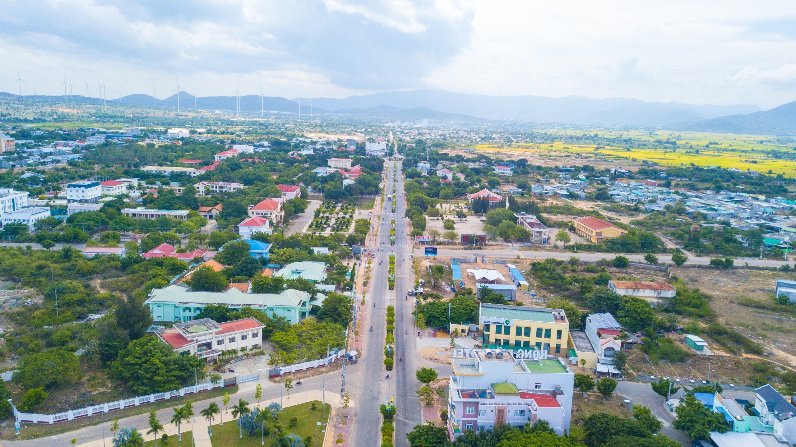 Bán lô đất thổ cư ven biển liền kề cung đường đôi ven biển đẹp nhất Bình Thuận - Ảnh 1