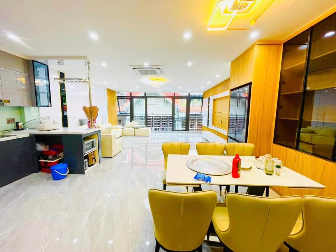 Bán nhà Khương Hạ 43m2x5 tầng, nhà mặt ngõ, ô tô đỗ cổng, thang máy, tặng full nội thất. Giá 8ty6 - Ảnh 2