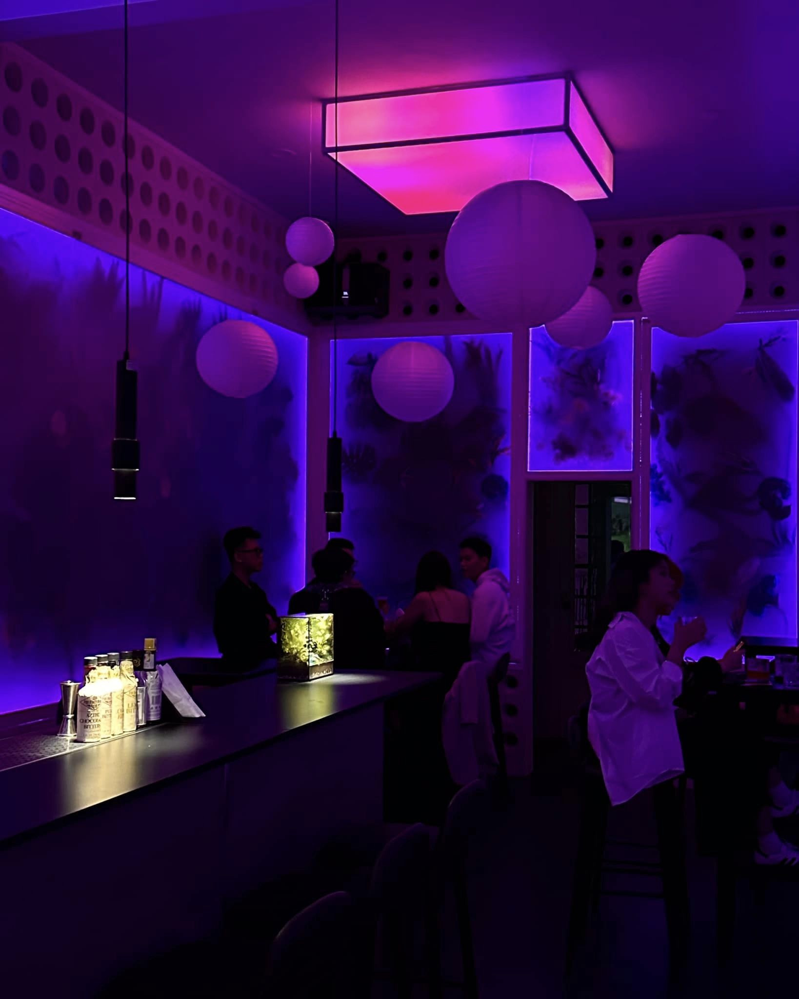 Cần sang nhượng lại quán cocktail bar, chuyên về pha chế và kinh doanh các loại rượu. - Ảnh chính