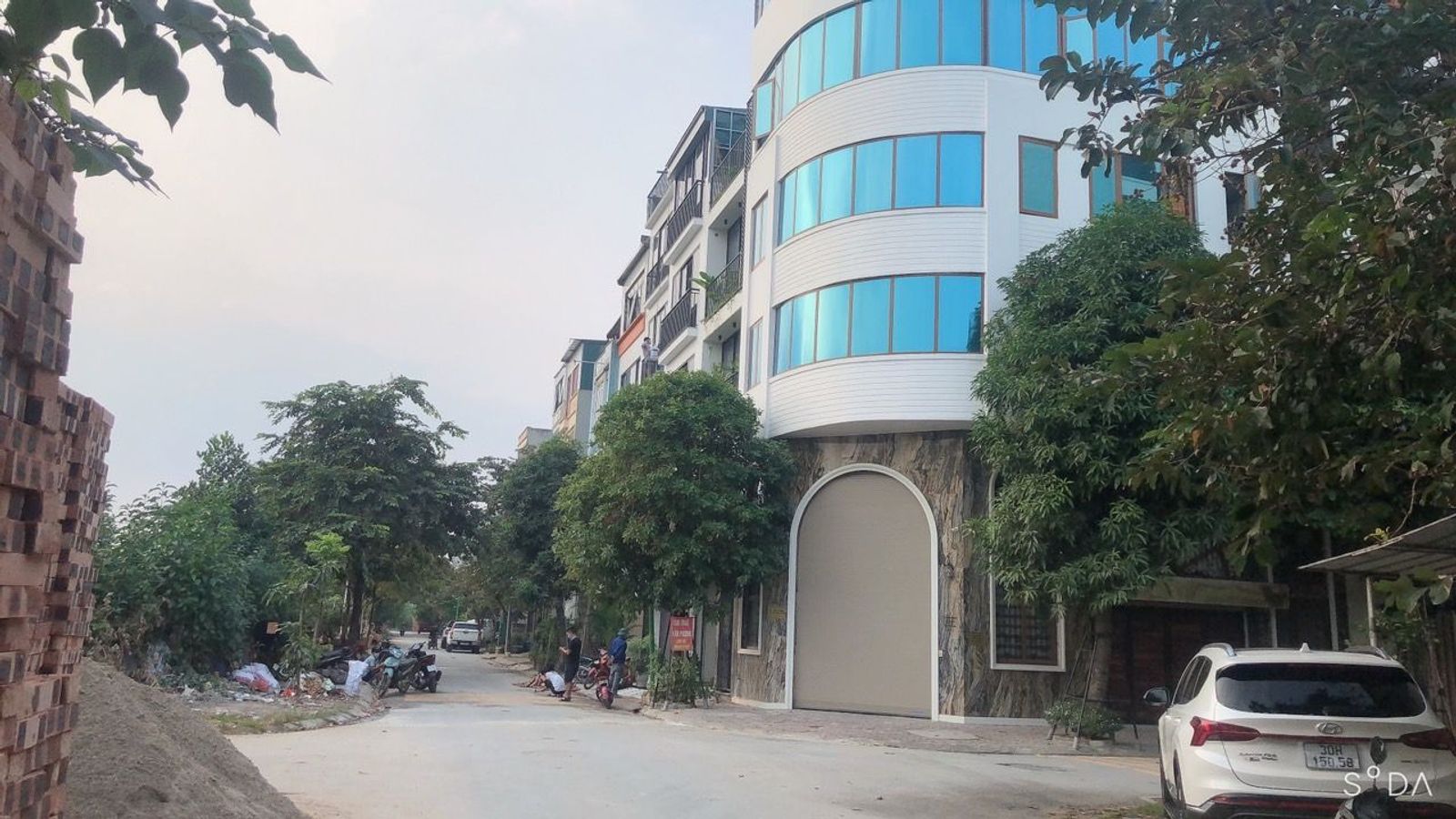 Bán 90 m2 đất ở Liền Kề mặt tiền phố đô thị Tây Nam Linh Đàm giá rẻ 11.5 tỷ - Ảnh chính