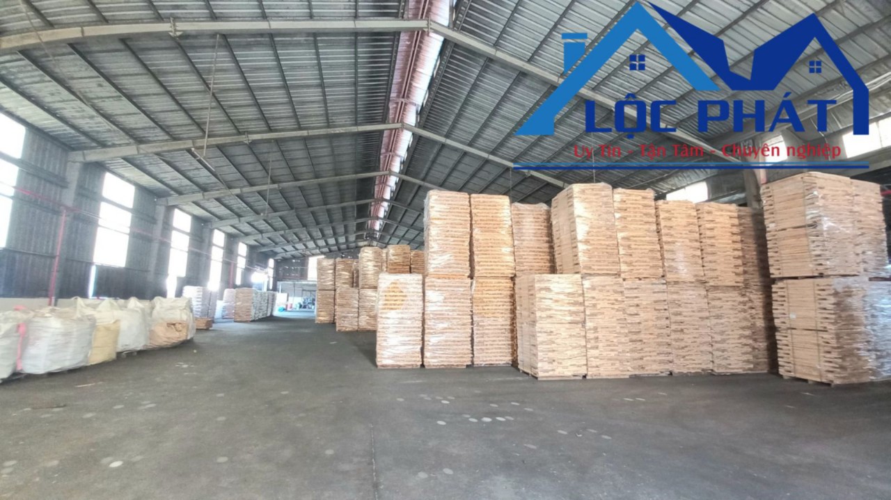 Cho thuê kho xưởng Thị Trấn Long Thành 14.000 m2 chỉ 60k/m2<br>Diện tích : 140 ×100 =14.000 m2 có cho - Ảnh 2