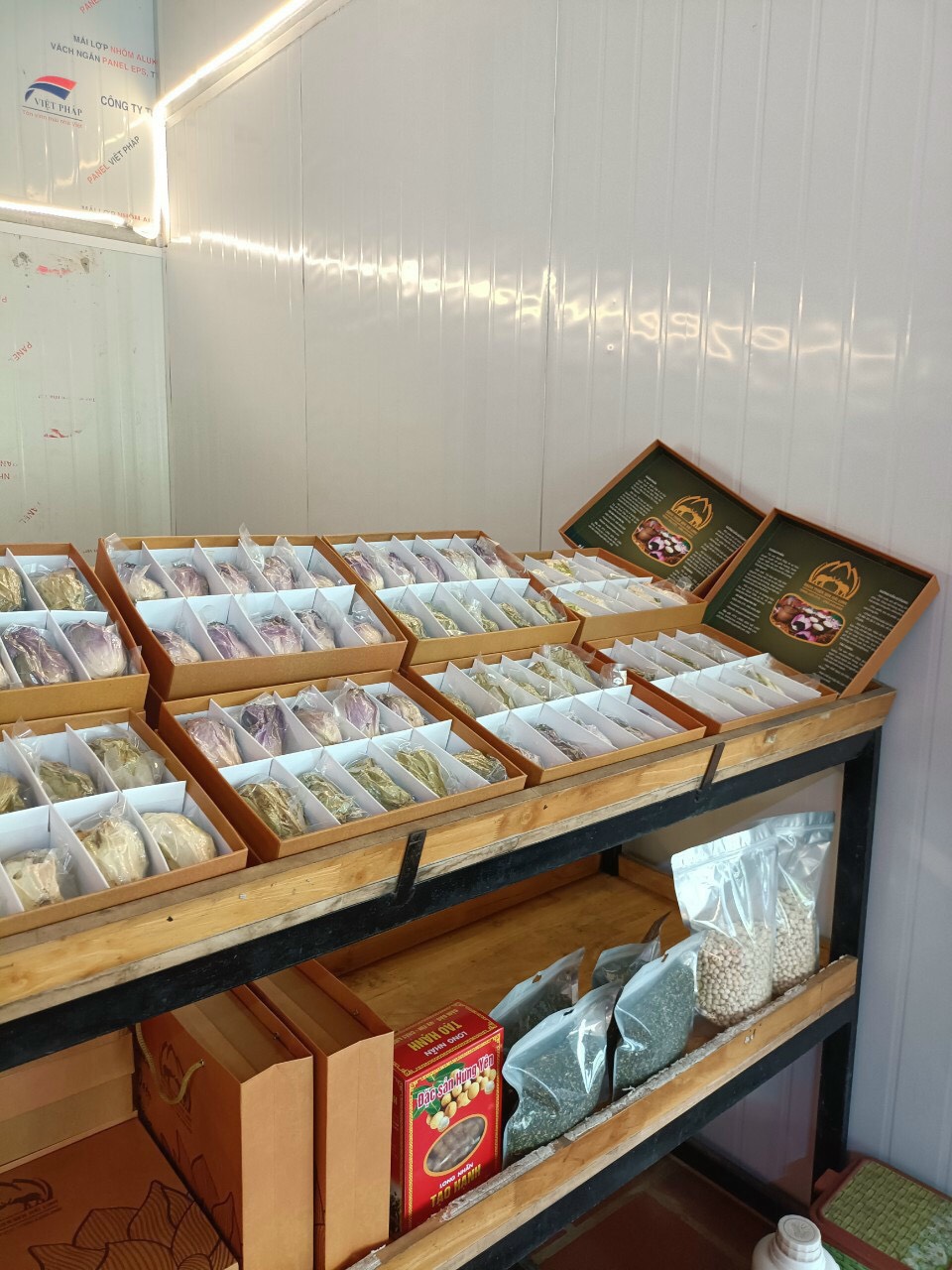 Sản phẩm Bách diệp Hồng liên trà được ướp từ sen  sản phẩm đạt tiêu chuẩn  việt gáp - Ảnh 2