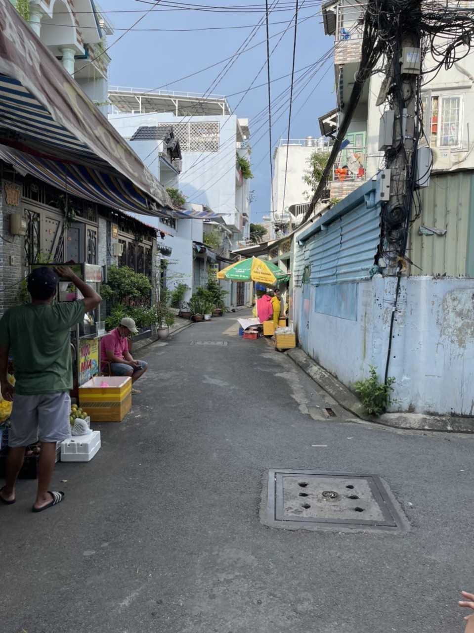 Bán nhà Tân Bình, Nguyễn Sỹ Sách sát chợ,5.6*16m, nở hậu, nhà mới, đủ tiện ích xung quanh, 6.1TL - Ảnh chính