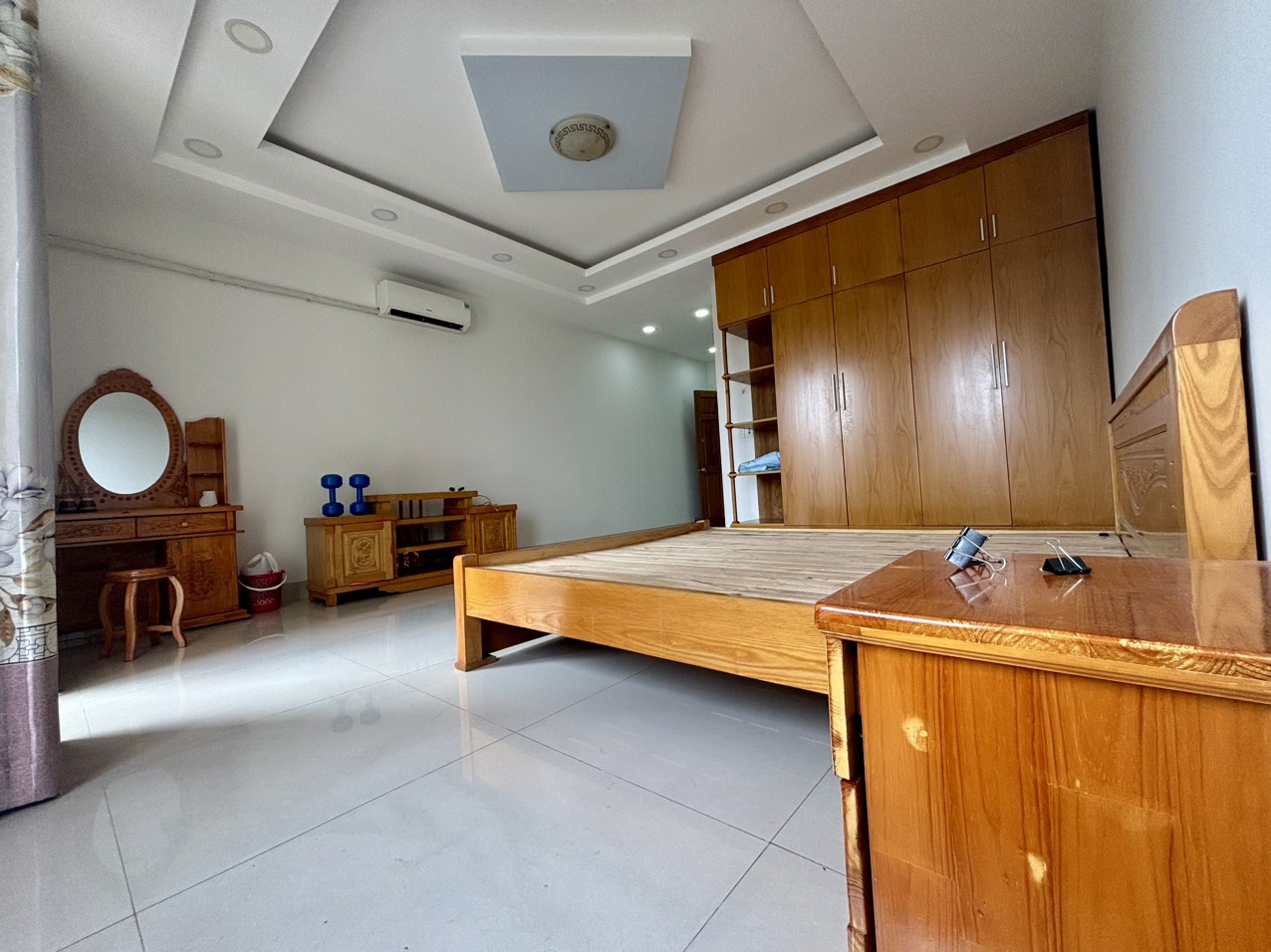 Cho thuê căn biệt thự vườn 150m2, nội thất hiện đại tại Làng Chuyên gia The Oasis, Thuận An, BD - Ảnh 5