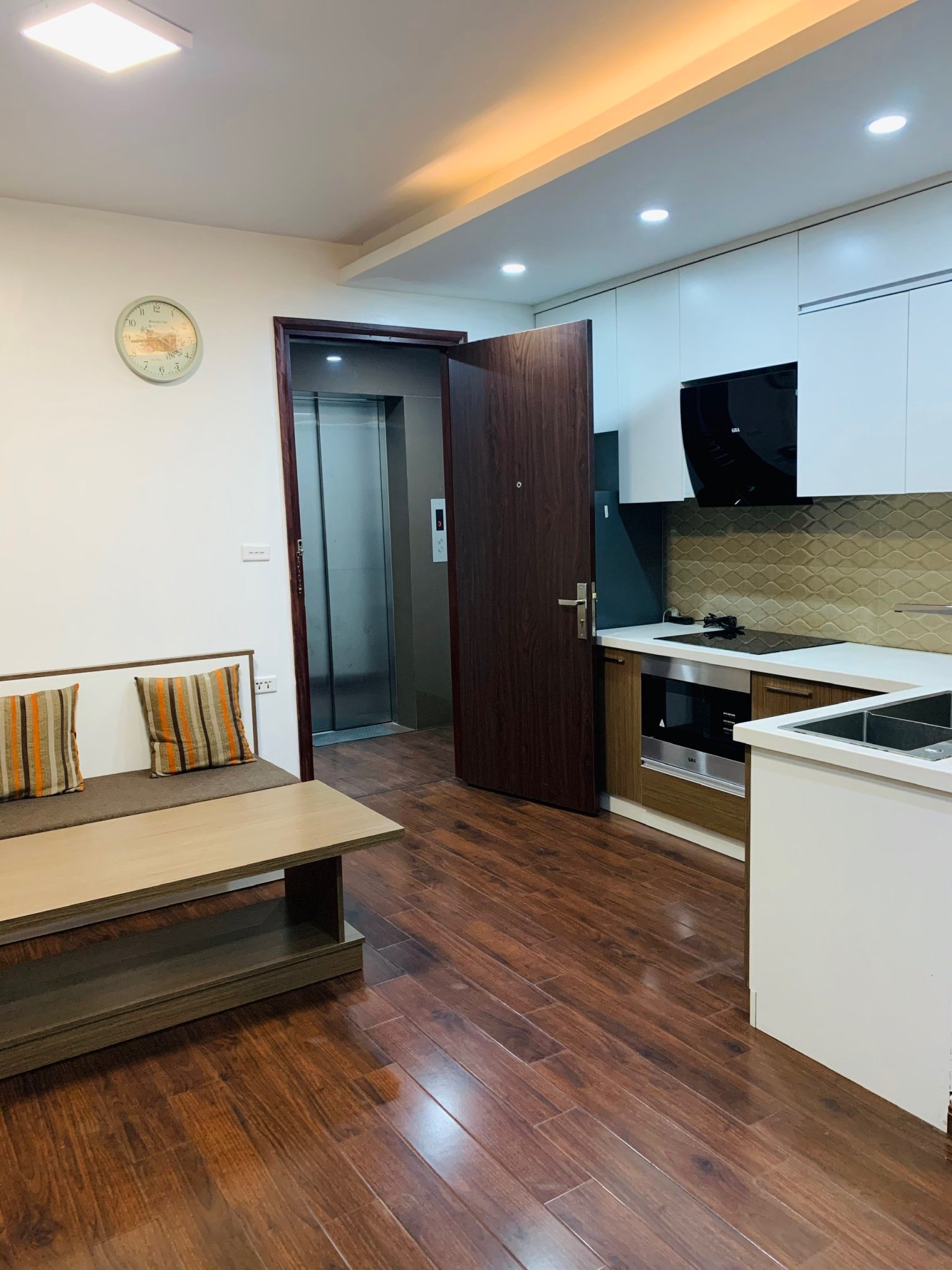 Cho thuê căn hộ 55m2, đầy đủ tiện nghi ngõ 63 phố Giang Văn Minh, Ba Đình, Hà Nội - Ảnh 3