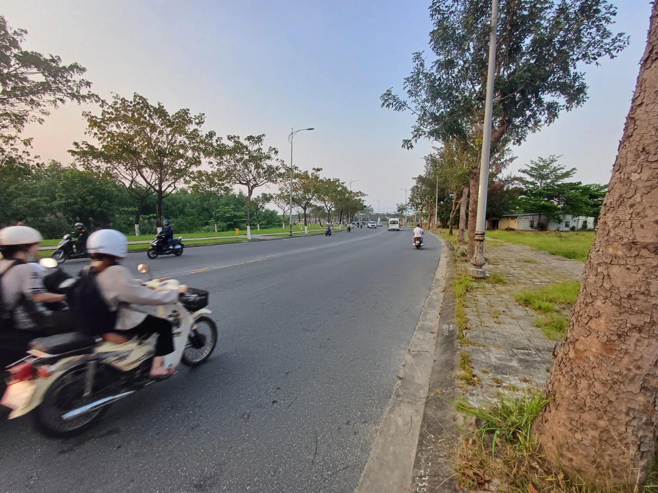Bán lô đôi KĐT Nam Việt Á gần phía cầu Tuyên Sơn 200m2 giá gần 10 tỷ - Ảnh chính