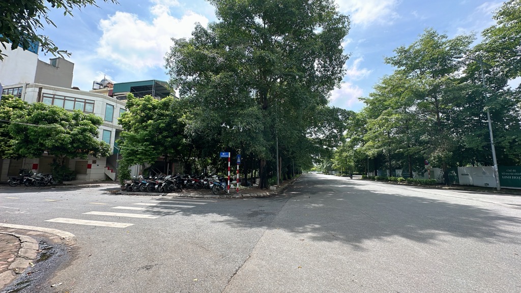 Bán đất phân lô, ô tô tránh, vỉa hè, mặt tiền rộng, view Hà Nội Garden City, 92M, 14.1x tỷ - Ảnh chính