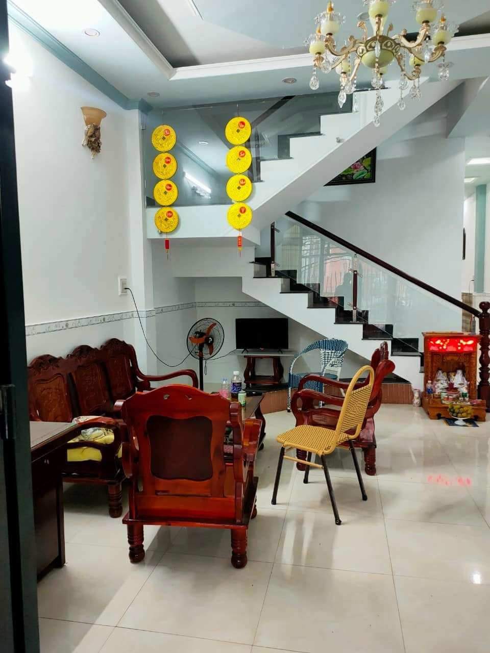 Kẹt tiền bán nhà trên đường Nguyễn Thị Lắng, diện tích 123m2 giá 740 triệu - Ảnh 2