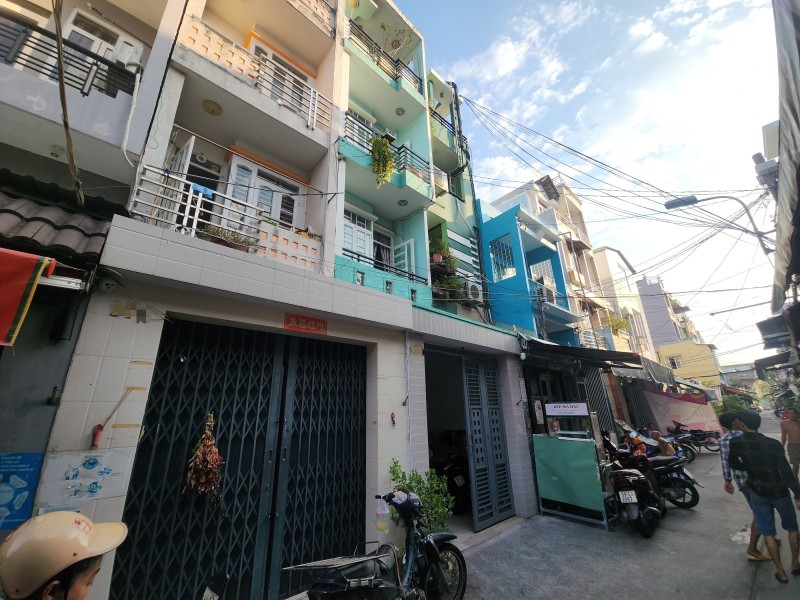 Bán nhà riêng  quận 8 giá chỉ 4,7 tỷ 3*13 Nguyễn Duy 2 tầng phường 10 - Ảnh 1
