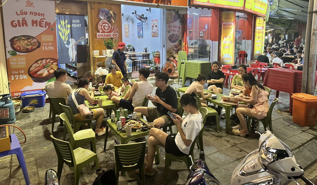 Cần sang nhượng quán ăn tại mặt đường phố Tạ Quang Bửu - Ảnh chính