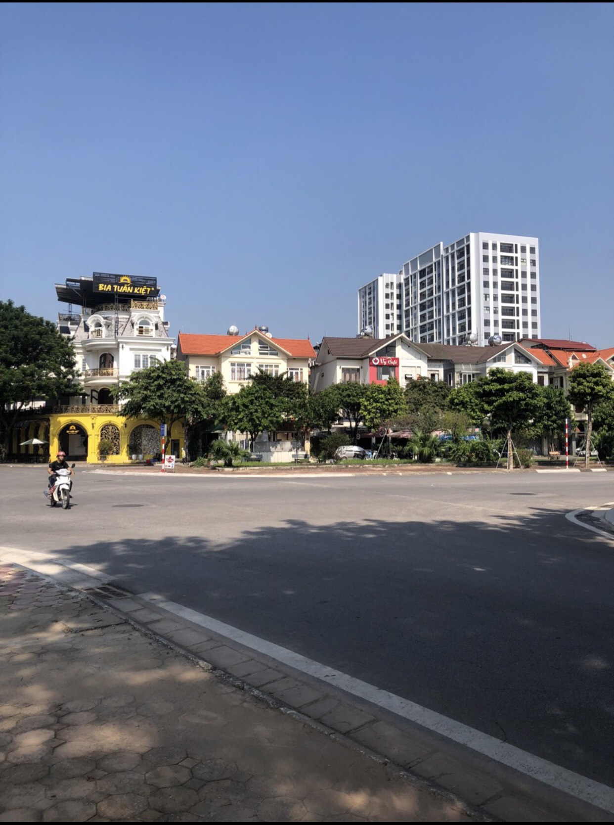 Chính Chủ cần bán căn Biệt thự đã hoàn thiện tại khu BT03, khu đô thị Việt Hưng, Q. Long Biên, TP. - Ảnh 1