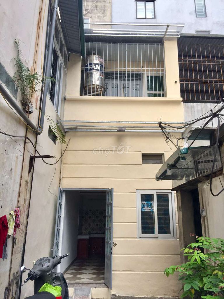 Cho thuê nhà riêng 2 tầng (20mx2) tại ngõ 285 Nguyễn Văn Cừ, Long Biên, Hà Nội - Ảnh chính
