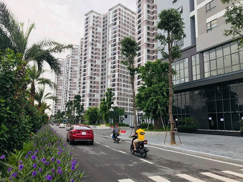 Cho thuê căn góc 70m2, 2 phòng ngủ, tầng cao tại CT4, full đồ đường Phạm Văn Đồng - Ảnh chính