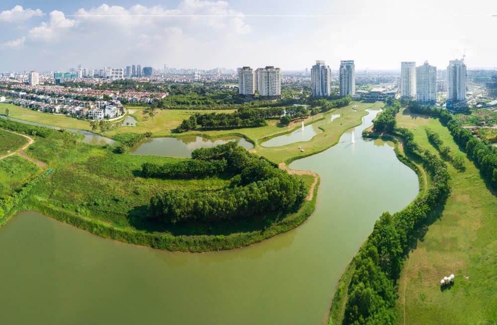 BIỆT THỰ CIPUTRA VIEW SÂN GOLF, HƯỚNG ĐÔNG CHỈ 100 TỶ – ẢNH THẬT - Ảnh 2