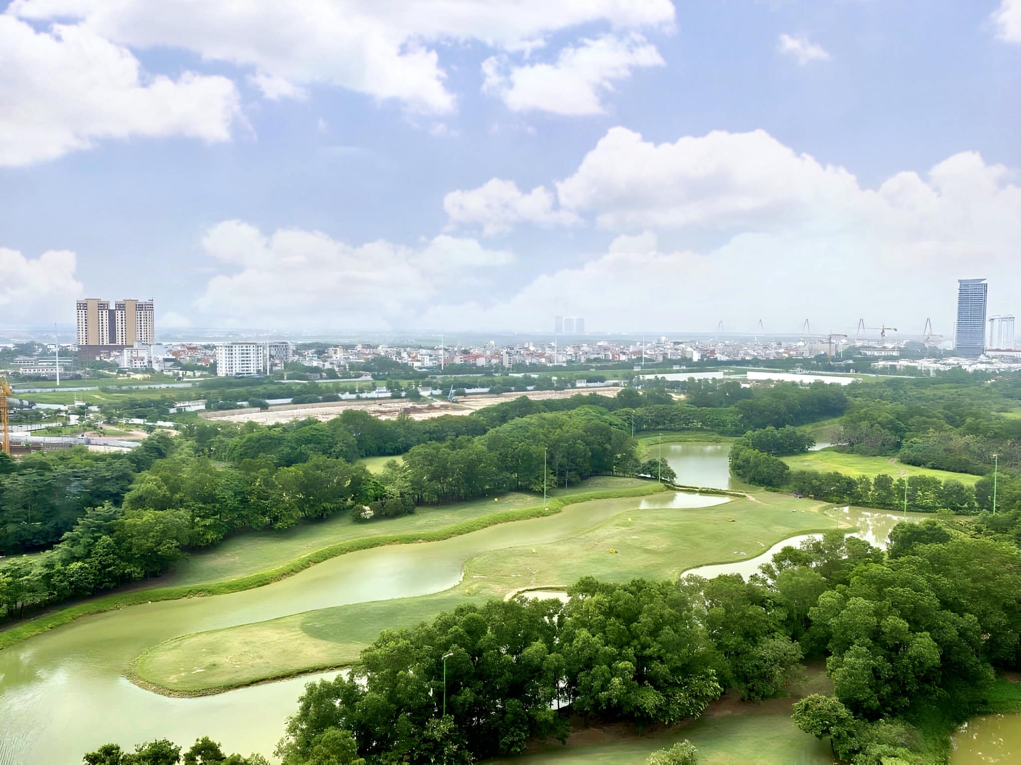 BIỆT THỰ CIPUTRA VIEW SÂN GOLF, HƯỚNG ĐÔNG CHỈ 100 TỶ – ẢNH THẬT - Ảnh 1