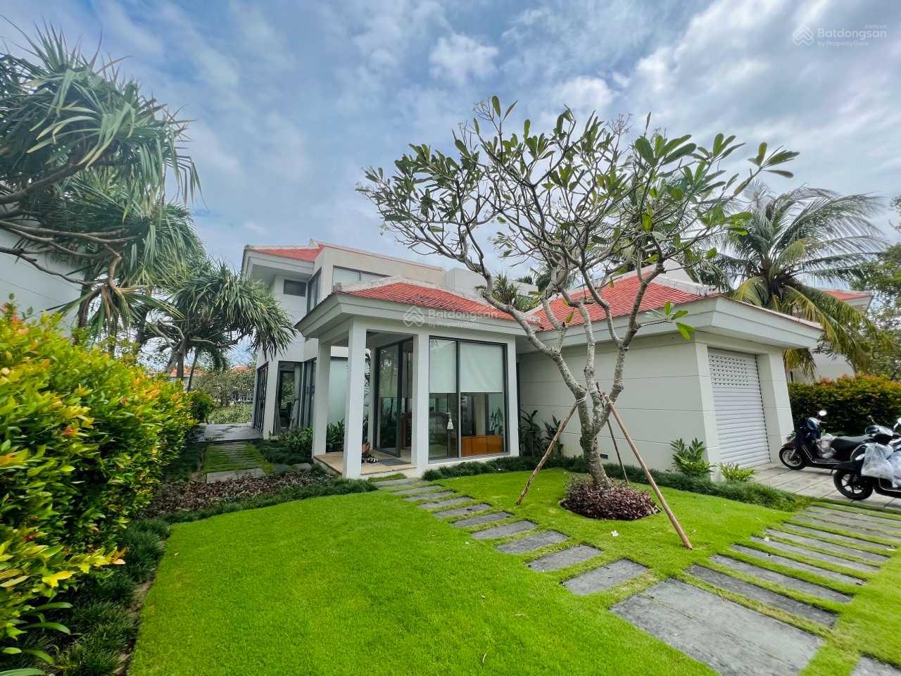 Cần bán gấp biệt thự biển Đà Nẵng - Ocean Villas 2PN. Sổ hồng lâu dài, view biển, full nội thất - Ảnh 3