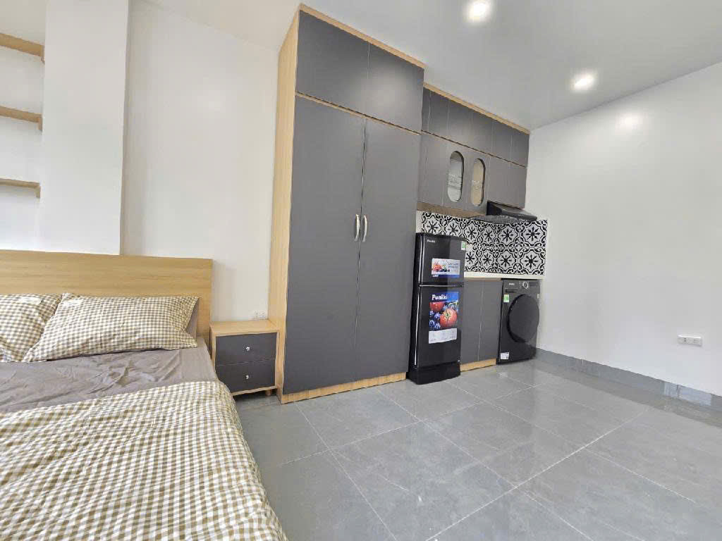 (Siêu phẩm) Tòa Apartment 50m2 x 10P tại Dương Đình Nghệ - Ô tô vào nhà.DT 1 tỷ/năm - 15 tỷ bao phí - Ảnh 2